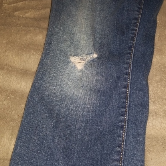 Old navy skinny Jean's - Picture 3 of 5